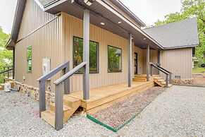 Greers Ferry Lake Retreat: Game Room + Fire Pit!