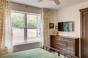 Greers Ferry Lake Retreat: Game Room + Fire Pit!