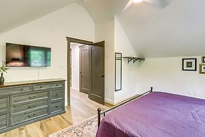 Greers Ferry Lake Retreat: Game Room + Fire Pit!