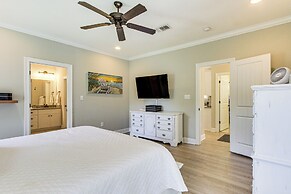 < 1 Mi to Shore & Pier: Relaxing Long Beach Escape