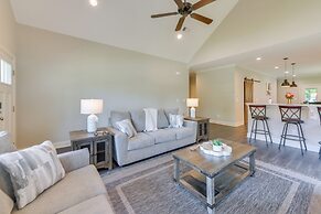 3 Mi to Campus: Auburn Home w/ Deck + Fire Pit