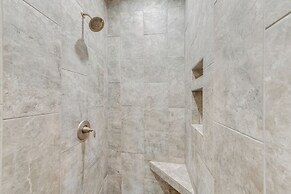 3 Mi to Campus: Auburn Home w/ Deck + Fire Pit