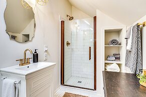 Walk to Reservoir: Cicero Home w/ Furnished Deck!