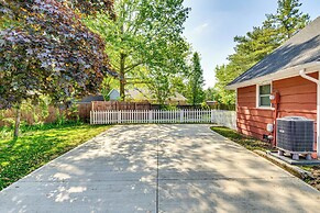 Walk to Reservoir: Cicero Home w/ Furnished Deck!