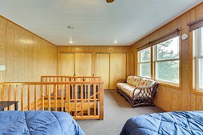 Walk to Wyalusing Beach: Cabin w/ River View!