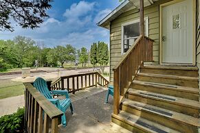 Walk to Wyalusing Beach: Cabin w/ River View!