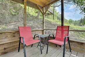 Walk to Wyalusing Beach: Cabin w/ River View!