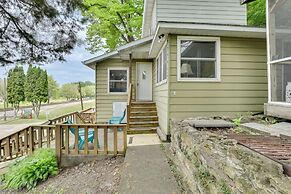 Walk to Wyalusing Beach: Cabin w/ River View!