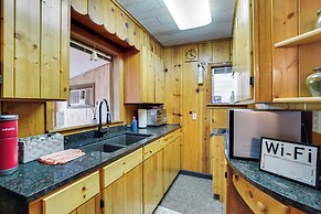 Walk to Wyalusing Beach: Cabin w/ River View!