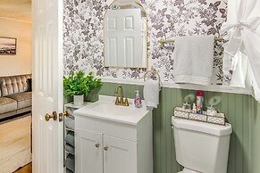 4 Mi to Nolichucky River: Apt w/ Shared Yard!