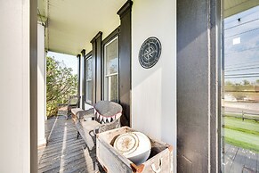 True North Farm House - Historic Family Home