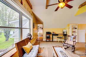 True North Farm House - Historic Family Home