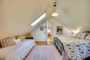 True North Farm House - Historic Family Home