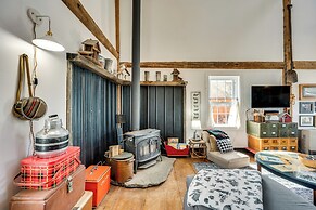 True North Farm House - Historic Family Home