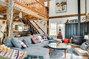 True North Farm House - Historic Family Home