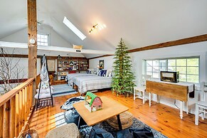 True North Farm House - Historic Family Home