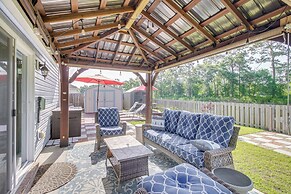 1 Mi to Shopping District: Chic Springfield Home