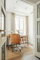 Claridge House by SLO
