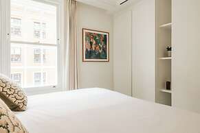 Claridge House by SLO