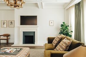 Claridge House by SLO