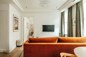 Claridge House by SLO