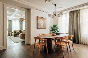 Claridge House by SLO