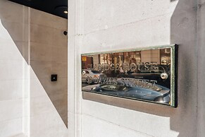 Claridge House by SLO