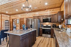 Splash Mountain Lodge 8 Bedroom Cabin