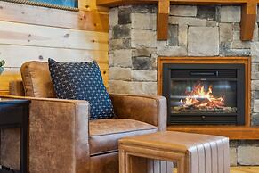 Splash Mountain Lodge 8 Bedroom Cabin