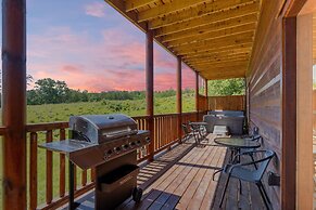 Splash Mountain Lodge 8 Bedroom Cabin