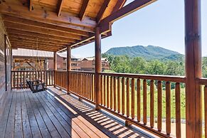Splash Mountain Lodge 8 Bedroom Cabin