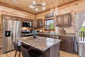 Splash Mountain Lodge 8 Bedroom Cabin