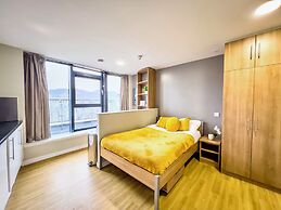 Student Only Lady Nicolson Court