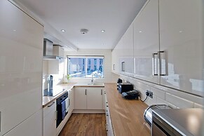 Imperial Queensway Apartment