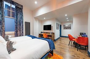 The Old Lyric Hall - St David Aparthotel