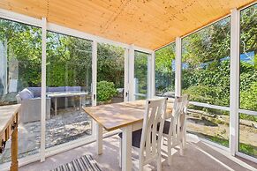 Host Stay Stone Crop Cottage