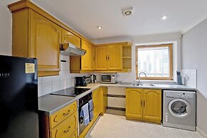 Imperial Meridian Place Apartment
