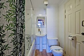 Imperial Meridian Place Apartment