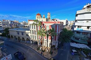 Royal Blue Central House by Checkin