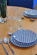 Royal Blue Central House by Checkin