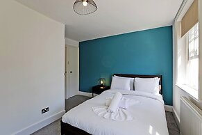 Imperial Balfe Street Apartment