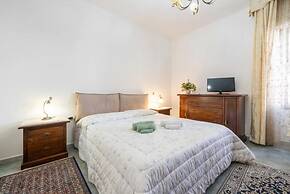 Spacious Three Room Apartment in the Heart of Orosei