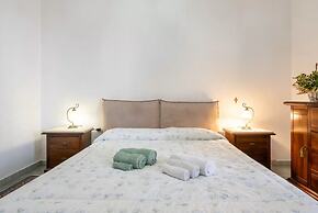 Spacious Three Room Apartment in the Heart of Orosei