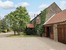 Crossbutts Farmhouse
