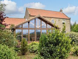 Crossbutts Farmhouse