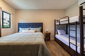 Lora Loca Inn