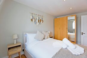 Imperial Hogarth Road Apartment