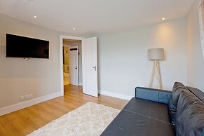 Imperial Hogarth Road Apartment