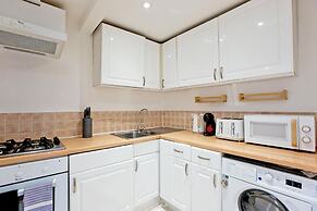 Imperial Hogarth Road Apartment