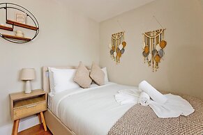 Imperial Hogarth Road Apartment